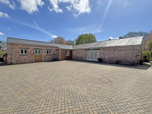 Photo 18- click for photo gallery